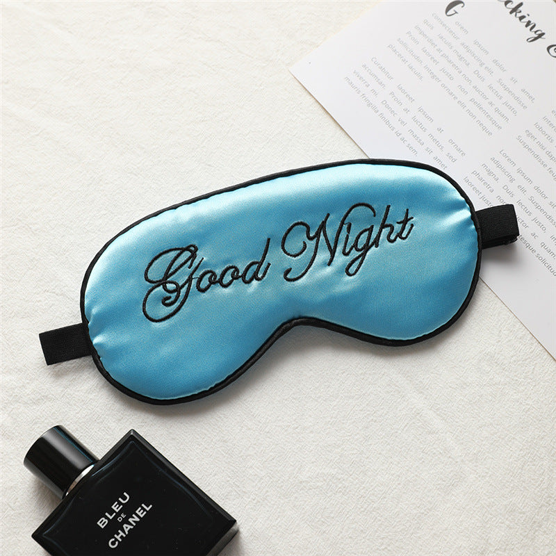 Masque de nuit en soie brodée avec aération réglable
