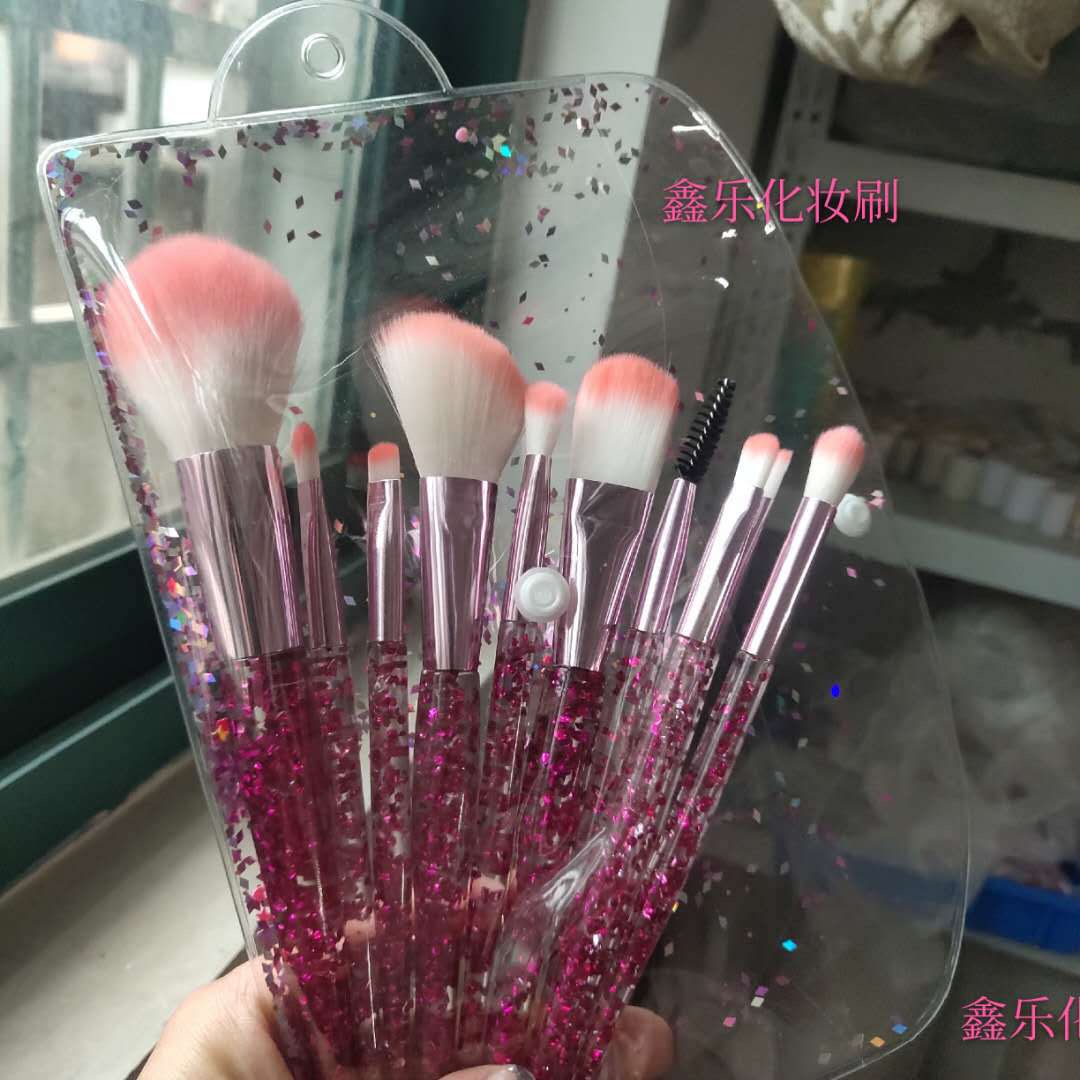 Ensemble de 10 pinceaux de maquillage pour la beauté et l'estompage