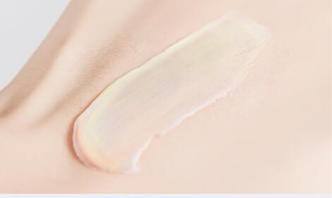 Baizentang Base correctrice de teint avec SPF (3 teintes)