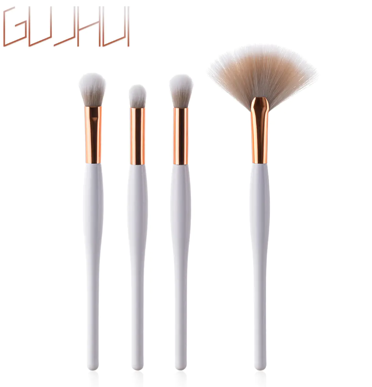 Ensemble de 8 pinceaux de maquillage avec manche noir et tubes argentés